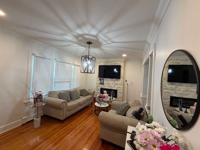 296E 6TH ST, Clifton, NJ 07011