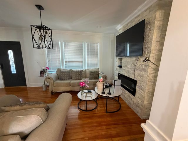 296E 6TH ST, Clifton, NJ 07011