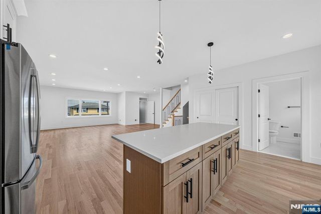 85-87B Echo, Elmwood Park, NJ 07407