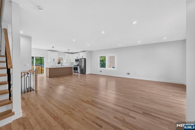 85-87B Echo, Elmwood Park, NJ 07407