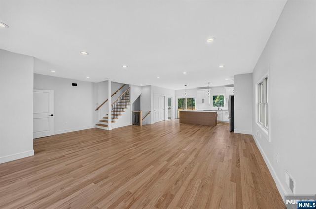 85-87B Echo, Elmwood Park, NJ 07407