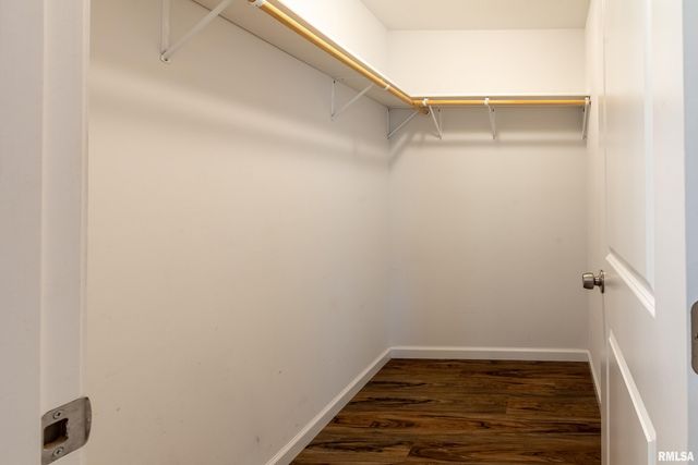 504 S MECHANIC Street, Marion, IL 62959