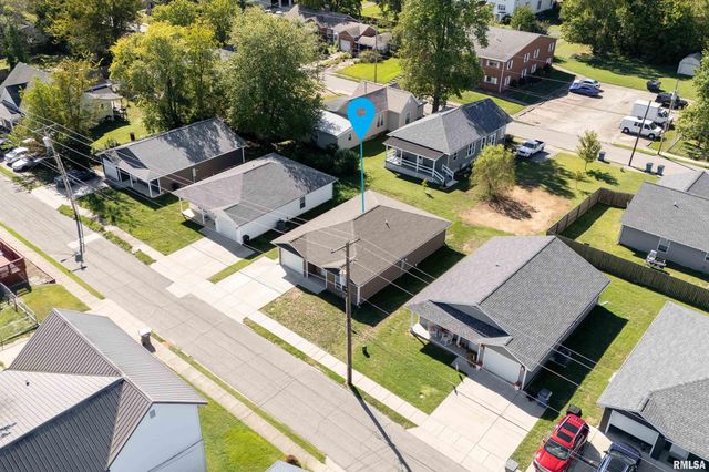 504 S MECHANIC Street, Marion, IL 62959