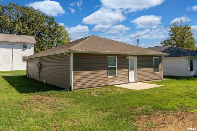 504 S MECHANIC Street, Marion, IL 62959