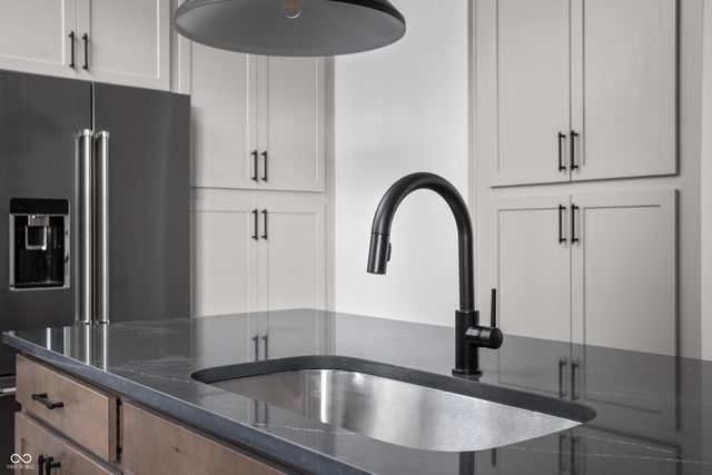 731 E North Street, Indianapolis, IN 46202