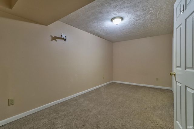 1016 S Lombard Avenue, Evansville, IN 47714