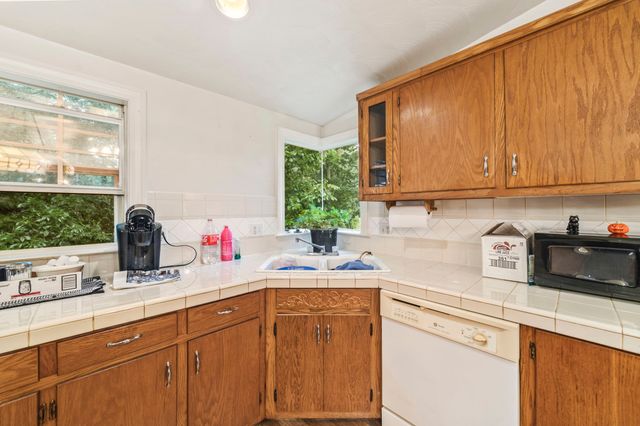 908 Bear Cub Run, Centerville, TN 37033