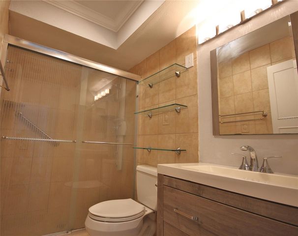 4805 RILMA AVENUE 106, Sarasota, FL 34234