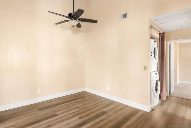 1953 Wellington Ln 4, Vista, CA 92081