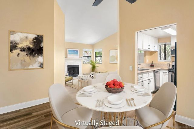 1953 Wellington Ln 4, Vista, CA 92081