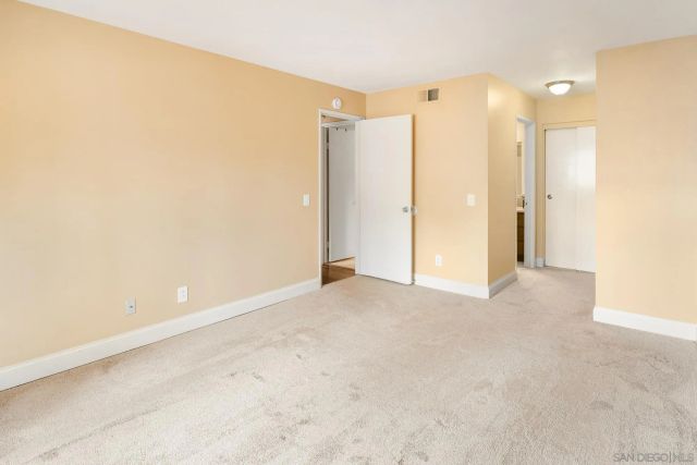 1953 Wellington Ln 4, Vista, CA 92081