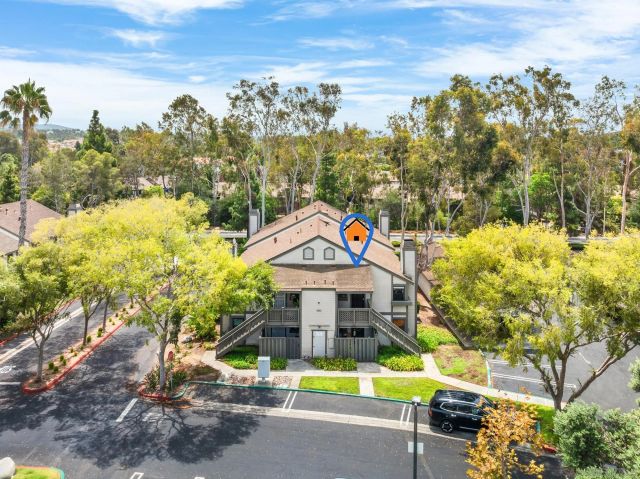 1953 Wellington Ln 4, Vista, CA 92081