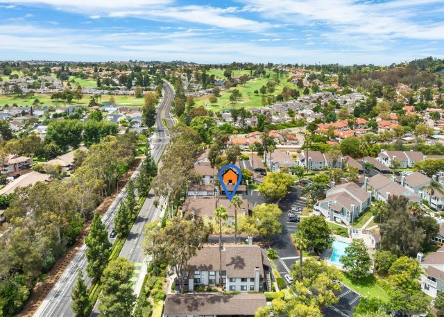 1953 Wellington Ln 4, Vista, CA 92081