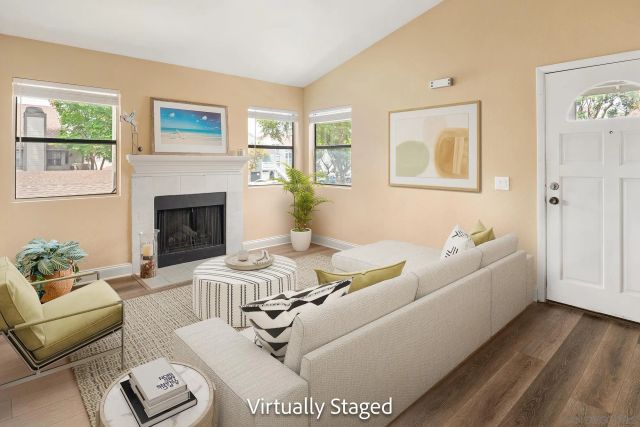 1953 Wellington Ln 4, Vista, CA 92081