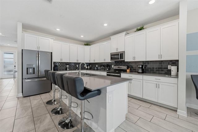 8986 CABOT CLIFFS DRIVE, Davenport, FL 33896