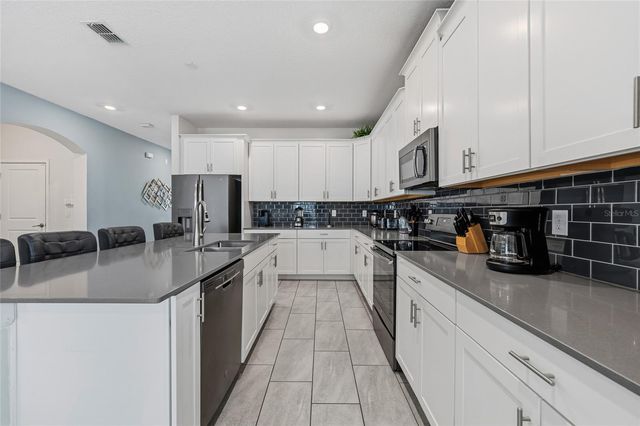 8986 CABOT CLIFFS DRIVE, Davenport, FL 33896