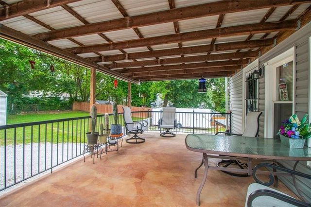 207 W 23rd Street, Independence, MO 64055