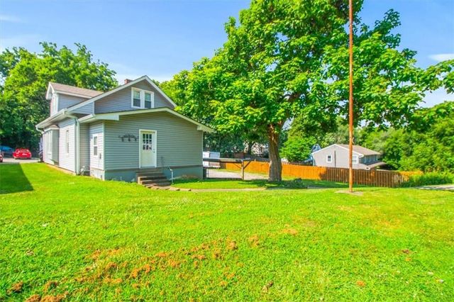 207 W 23rd Street, Independence, MO 64055