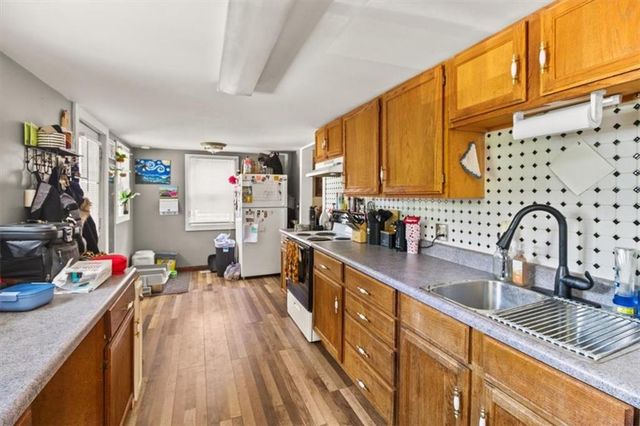 207 W 23rd Street, Independence, MO 64055