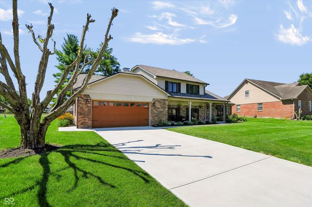 3185 Fairway Court, Greenwood, IN 46143