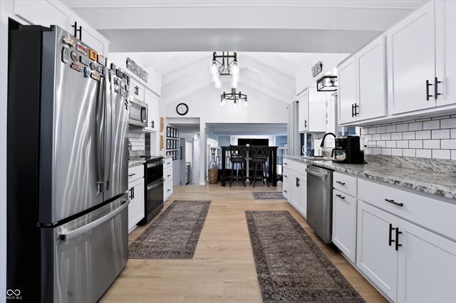 3185 Fairway Court, Greenwood, IN 46143