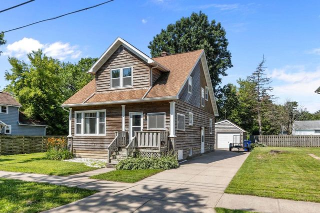 1113 N STATE STREET, Appleton, WI 54915