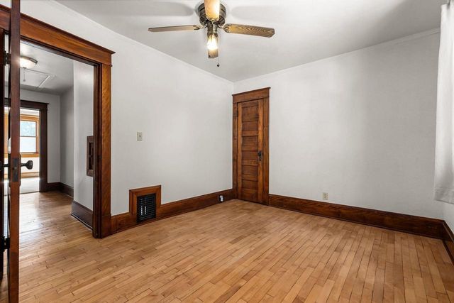 1113 N STATE STREET, Appleton, WI 54915