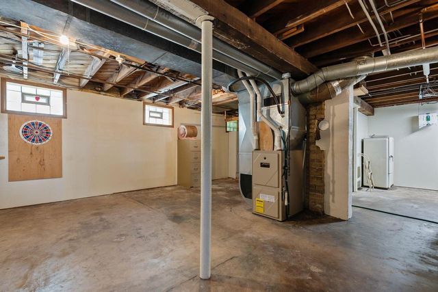 1113 N STATE STREET, Appleton, WI 54915