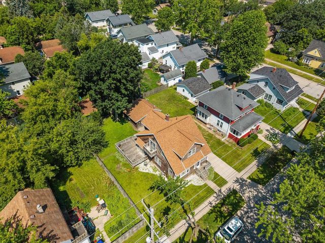 1113 N STATE STREET, Appleton, WI 54915