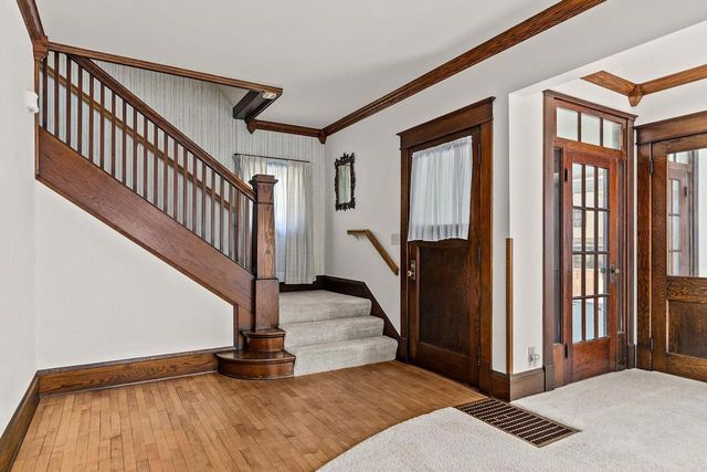 1113 N STATE STREET, Appleton, WI 54915