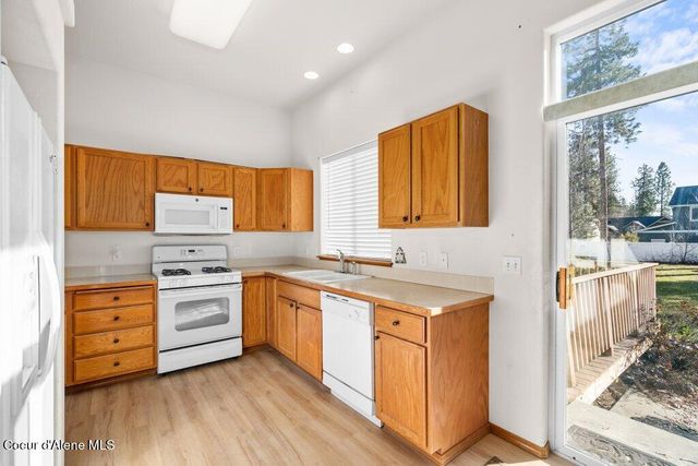 7047 N Joanna DR, Coeur D'alene, ID 83815