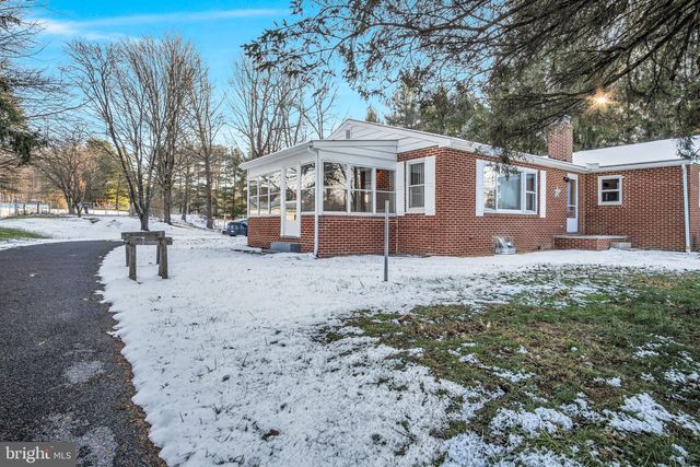 1158 PINE RD, Carlisle, PA 17015