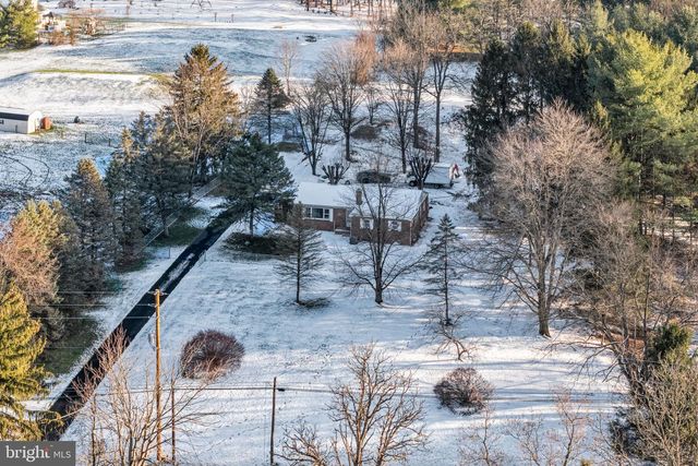 1158 PINE RD, Carlisle, PA 17015