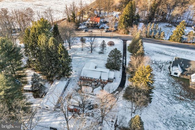 1158 PINE RD, Carlisle, PA 17015