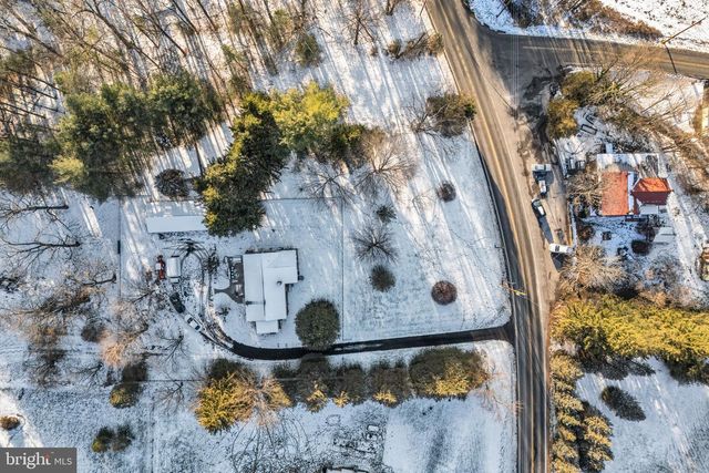 1158 PINE RD, Carlisle, PA 17015