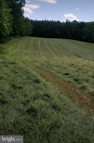 1158 PINE RD, Carlisle, PA 17015