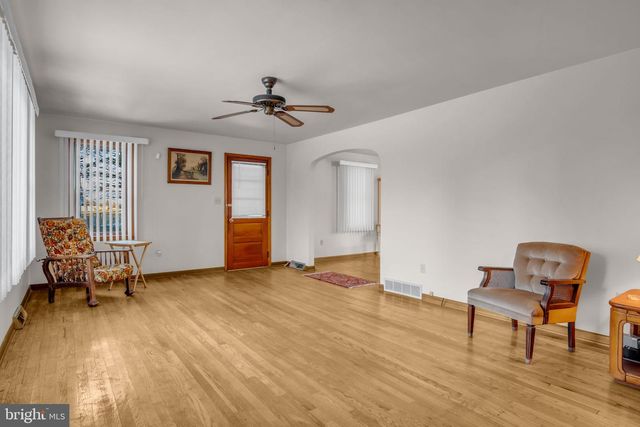 1158 PINE RD, Carlisle, PA 17015