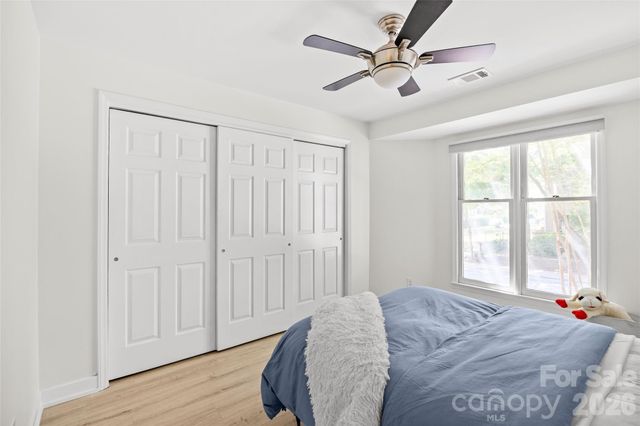 433 W 8th Street 68, Charlotte, NC 28202