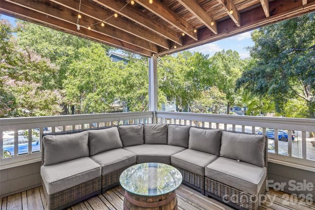 433 W 8th Street 68, Charlotte, NC 28202