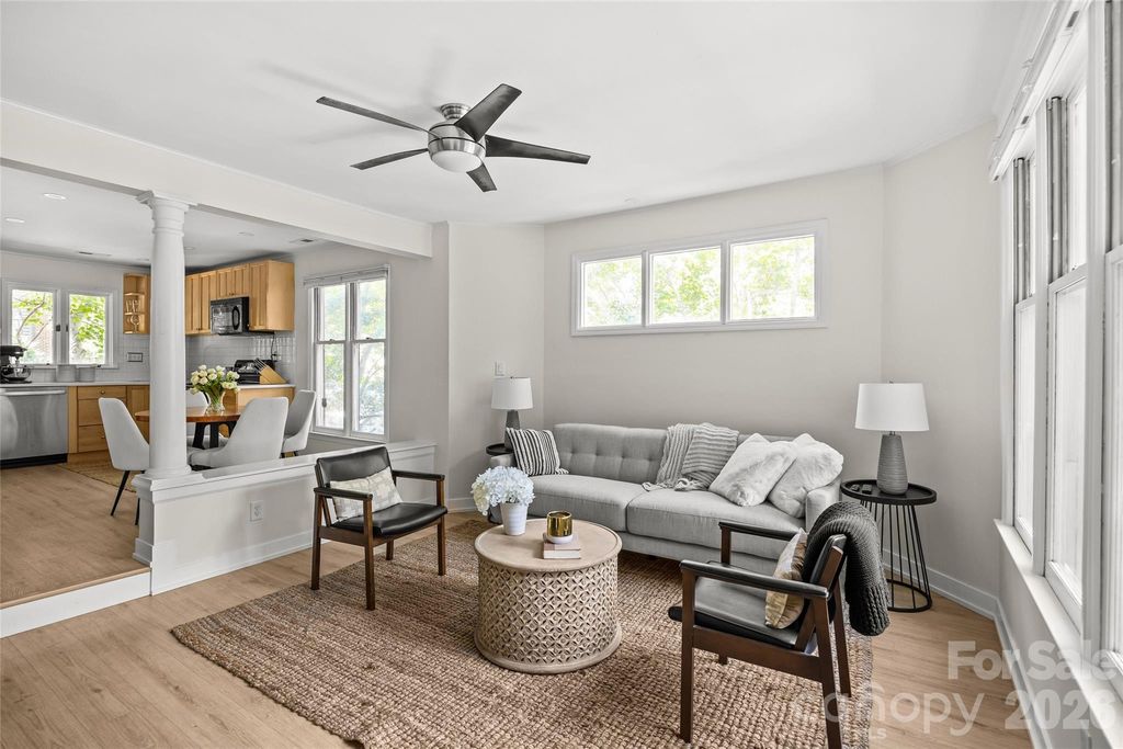 433 W 8th Street 68, Charlotte, NC 28202
