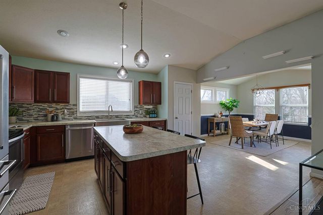 1919 Washburn Street, Cincinnati, OH 45223