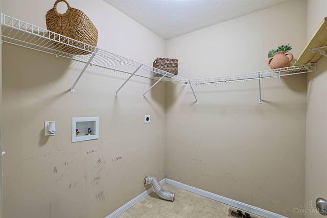 1919 Washburn Street, Cincinnati, OH 45223