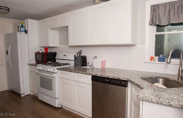 531 Audrey Lane, Struthers, OH 44471