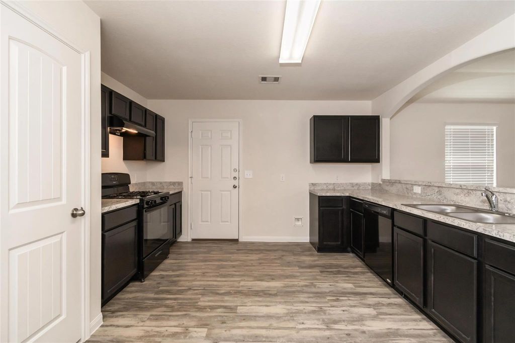 4203 Richmeadow Drive, Houston, TX 77048