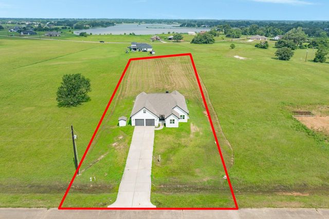 302 Colt Trail, Angleton, TX 77515