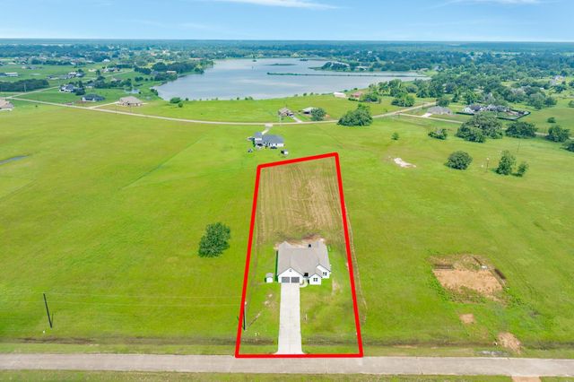 302 Colt Trail, Angleton, TX 77515