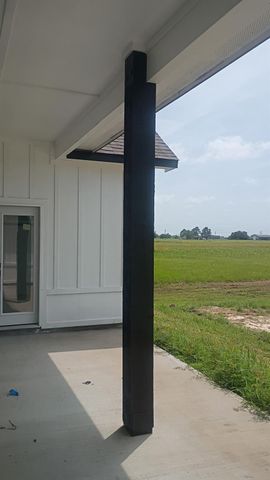 302 Colt Trail, Angleton, TX 77515