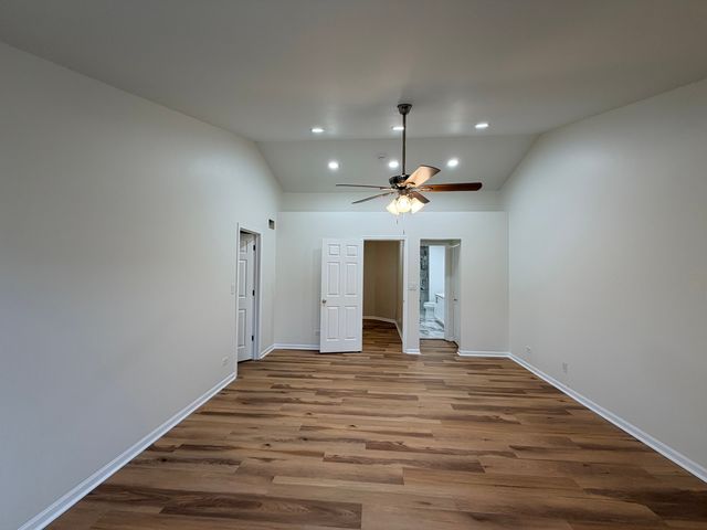 431 PINE LAKE Circle, Vernon Hills, IL 60061