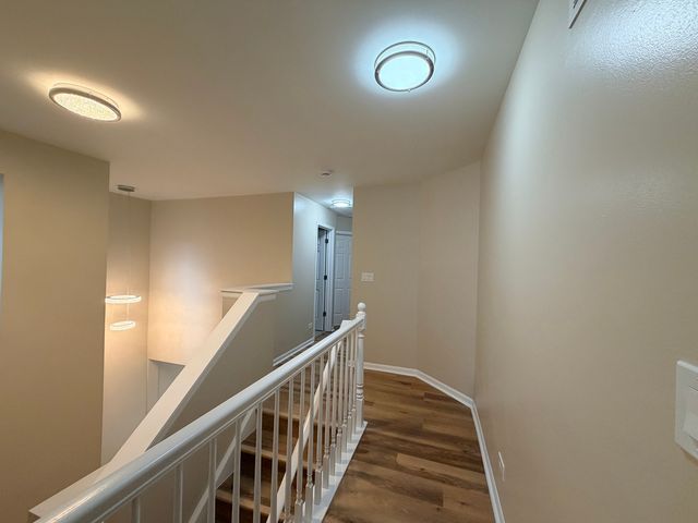 431 PINE LAKE Circle, Vernon Hills, IL 60061