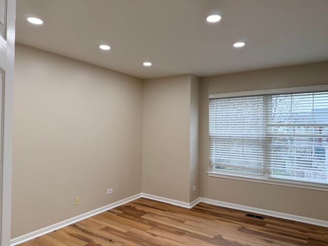 431 PINE LAKE Circle, Vernon Hills, IL 60061